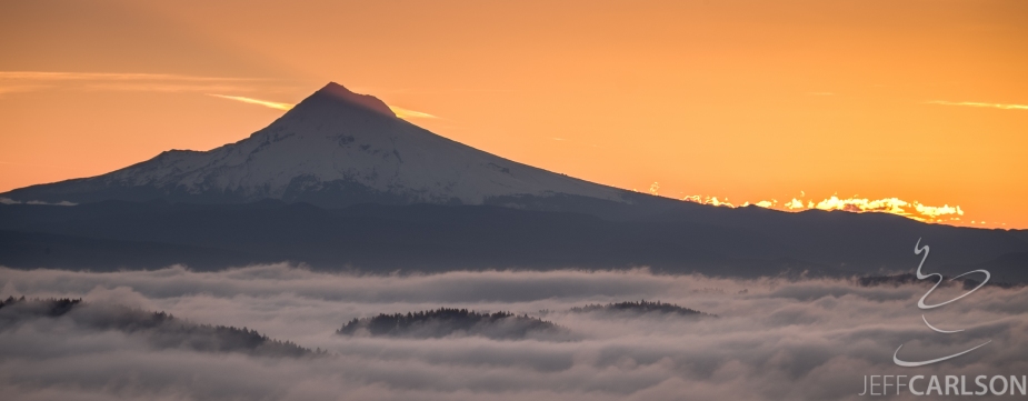 Mount Hood sunrise captured from Pittock Mansion, Portland, Oregon.